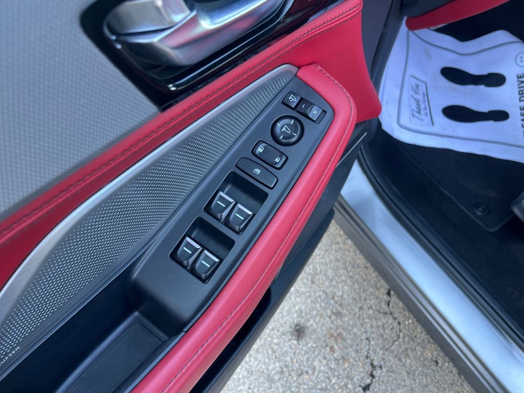 Used 2025 Acura MDX A-Spec image 12