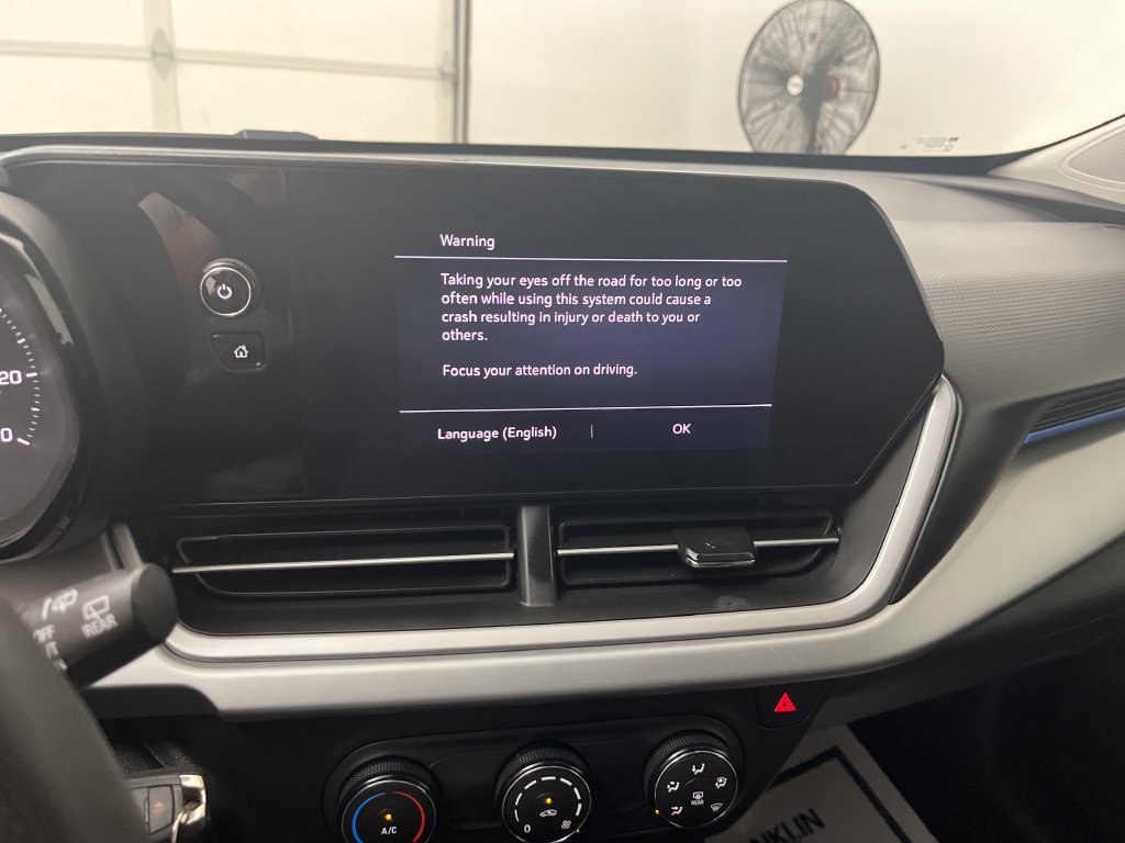 Used 2025 Chevrolet Trax LS FWD image 19