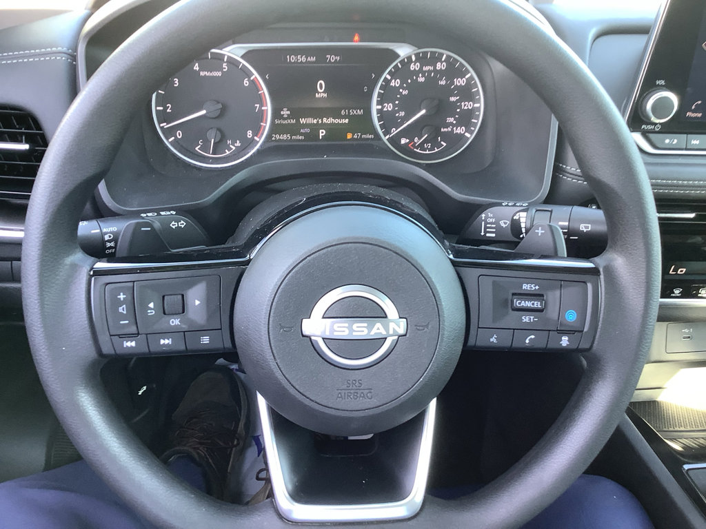 Used 2022 Nissan Rogue SV image 15