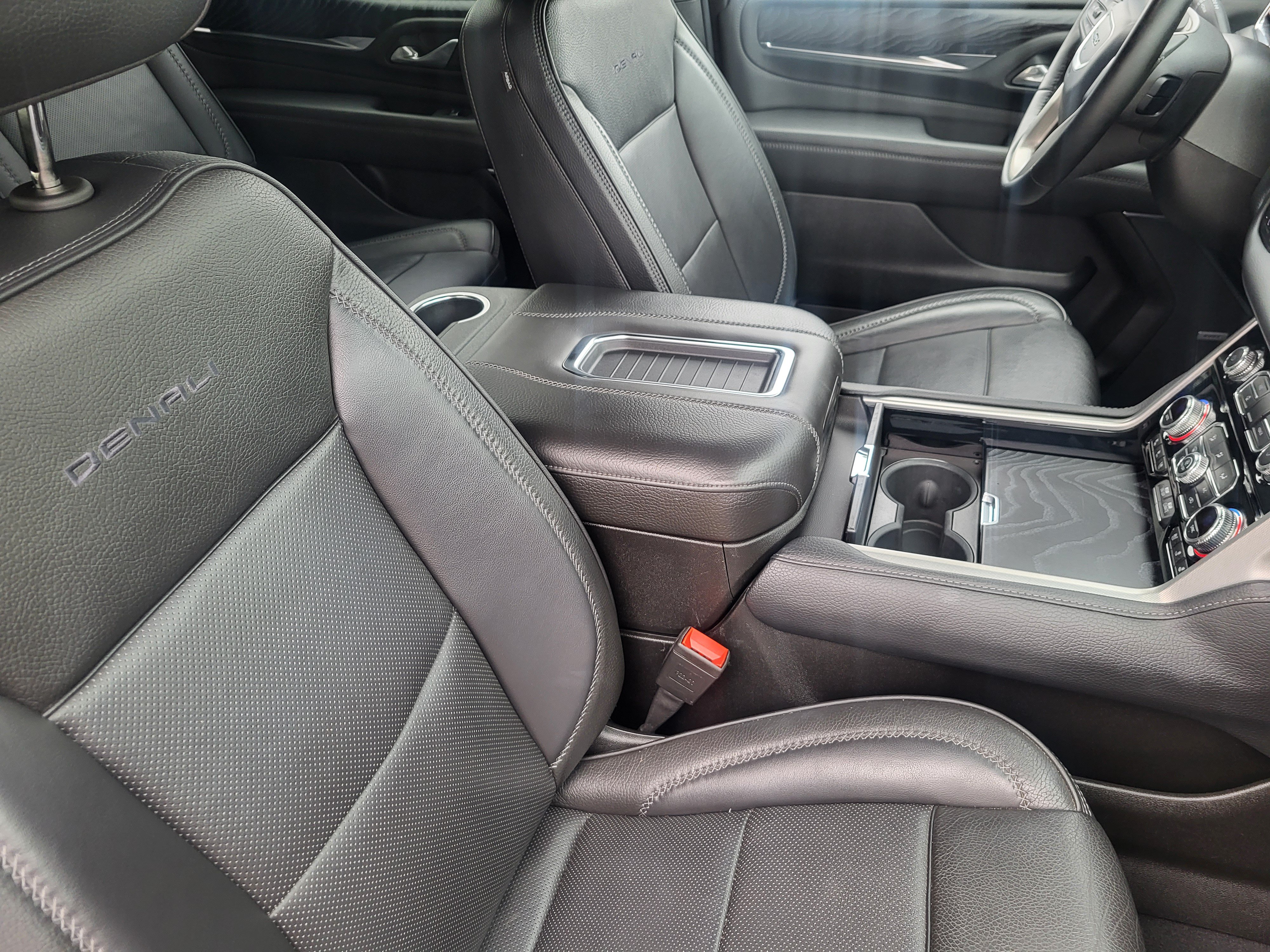 Certified 2024 GMC Yukon XL Denali AWD/4WD image 13