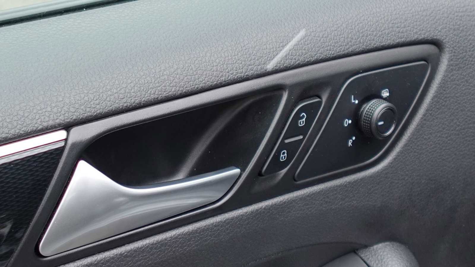 Used 2018 Volkswagen Jetta Sport image 25