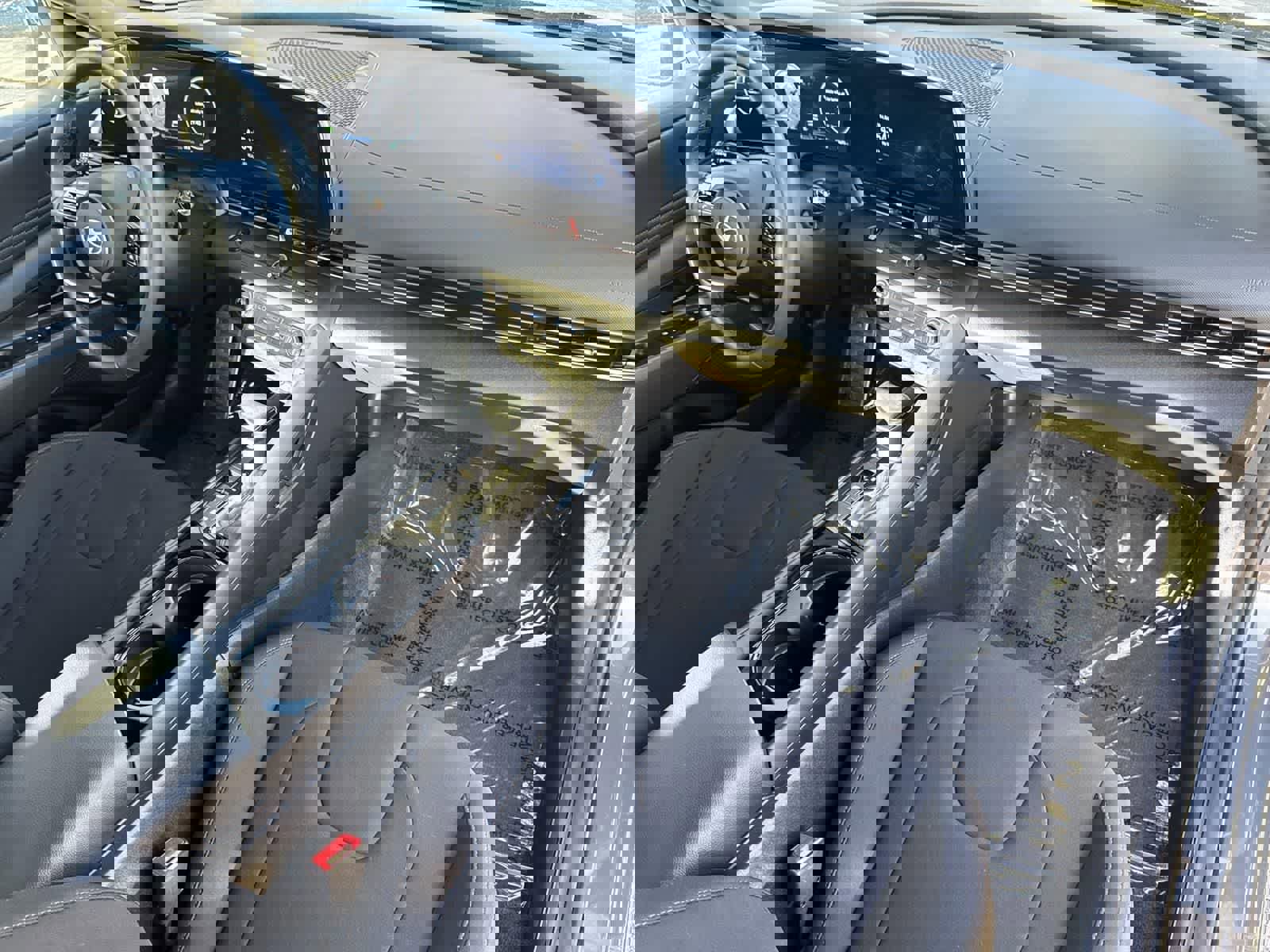 Certified 2025 Hyundai Elantra SEL image 38