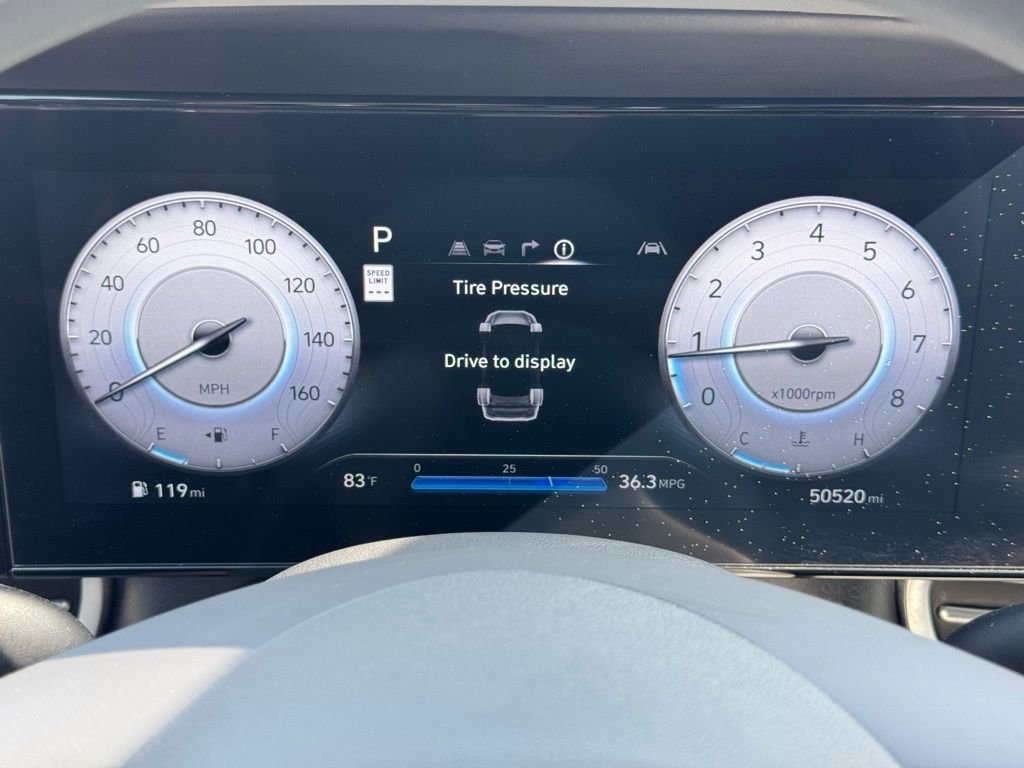 Used 2024 Hyundai Elantra SEL image 25