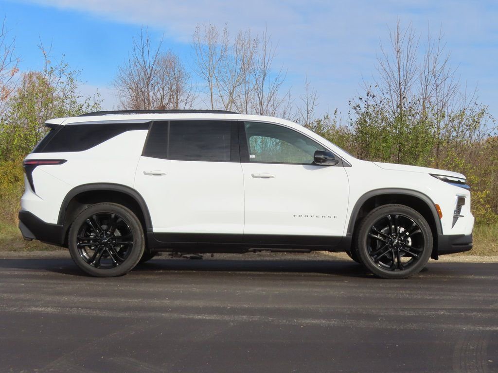 New 2026 Chevrolet Traverse LT w/ Enhanced Driving Package AWD/4WD image 2