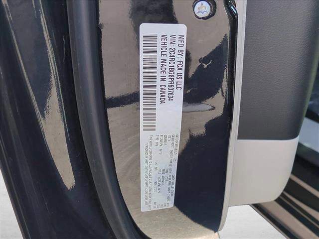 Used 2023 Chrysler Pacifica Touring-L FWD image 24