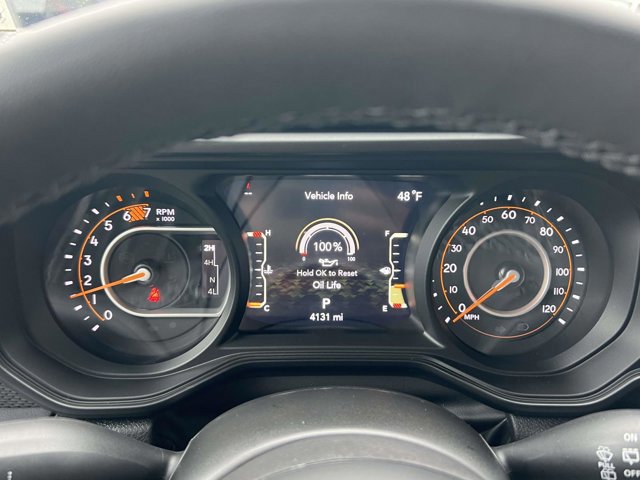 Used 2025 Jeep Wrangler Rubicon w/ Steel Bumper Group image 26