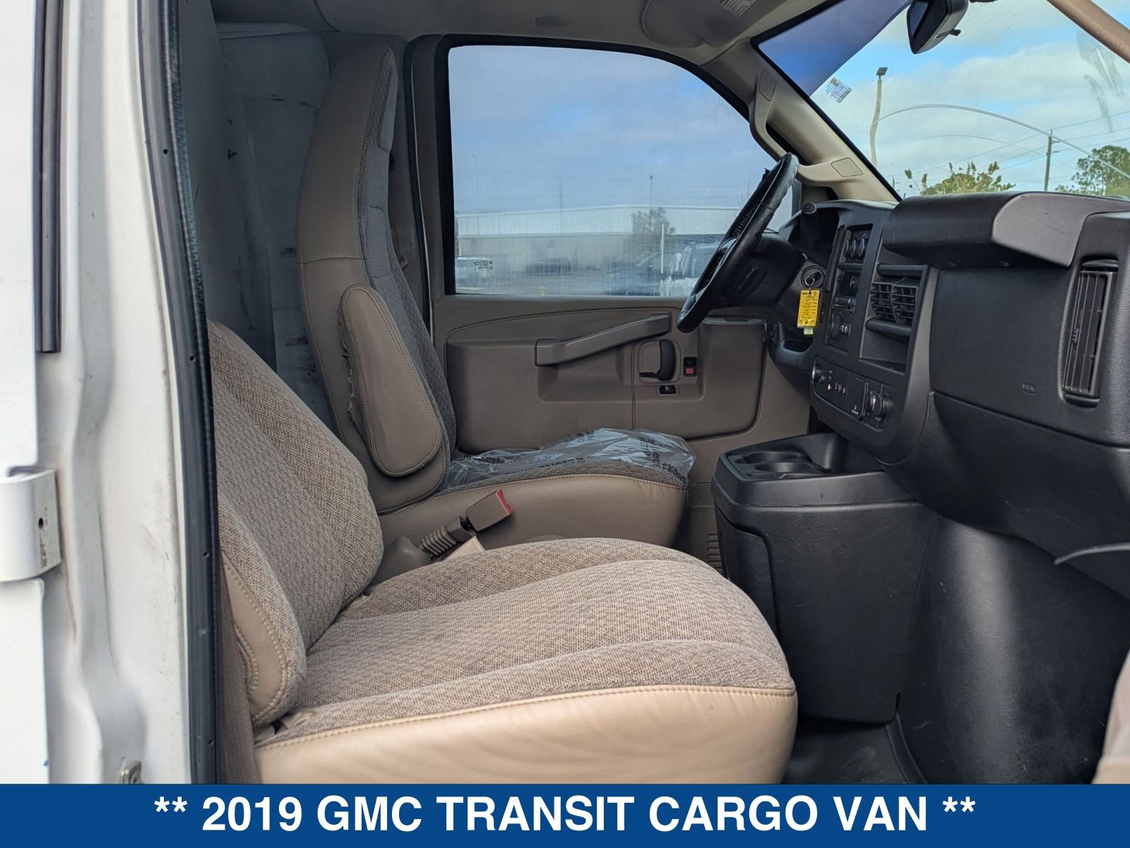 Used 2019 GMC Savana 2500 Extended w/ Communications Package RWD image 16