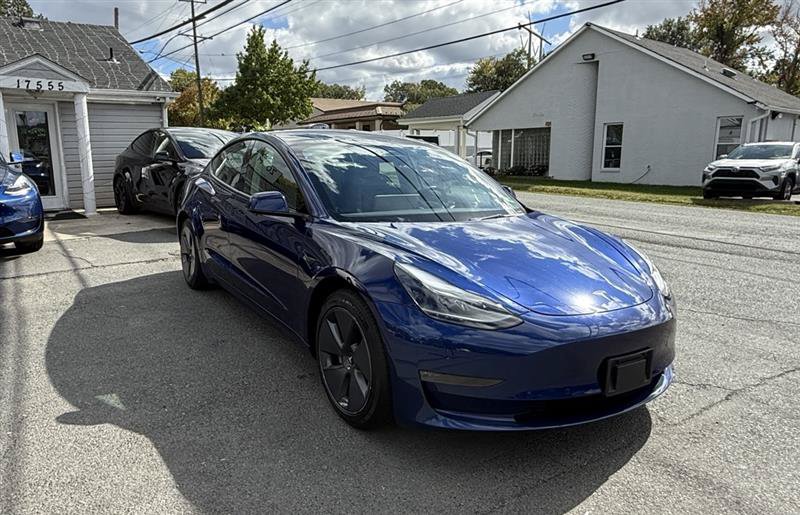 Used 2022 Tesla Model 3 Long Range AWD/4WD image 7