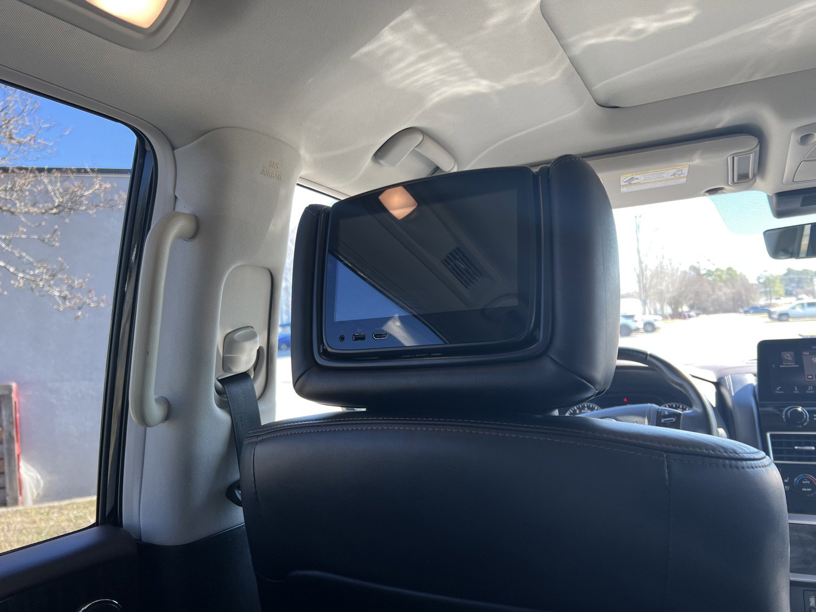 Used 2021 Nissan Armada Platinum w/ Captain's Chairs Package image 17