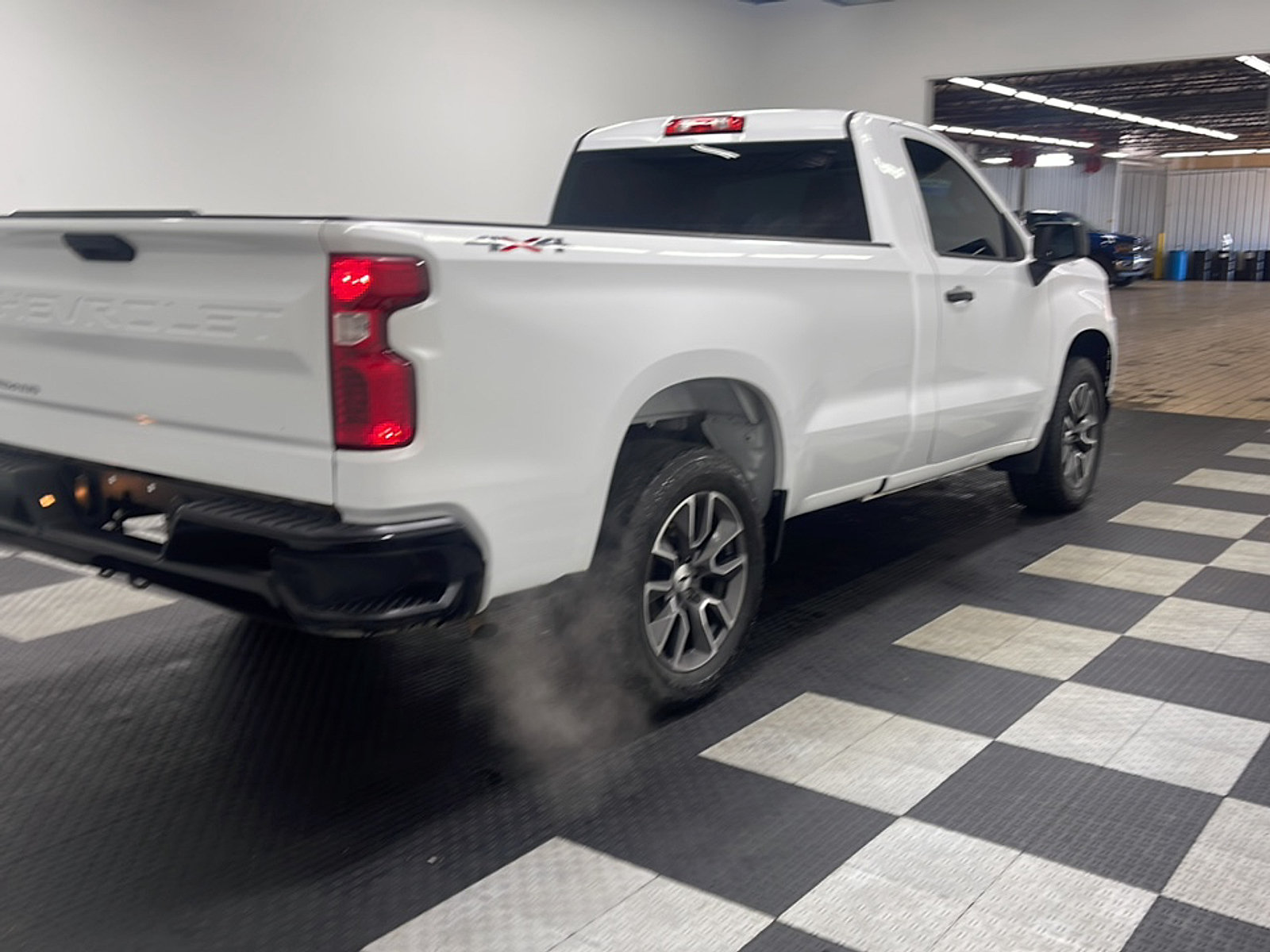 Used 2020 Chevrolet Silverado 1500 W/T AWD/4WD image 16