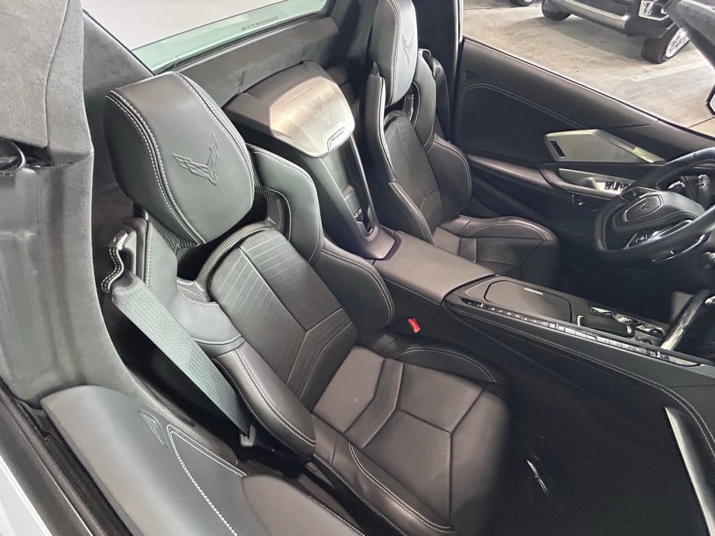 Used 2024 Chevrolet Corvette Stingray Premium Conv w/ Battery Protection Package image 8
