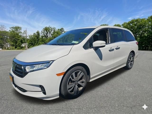 Used 2023 Honda Odyssey Touring image 3