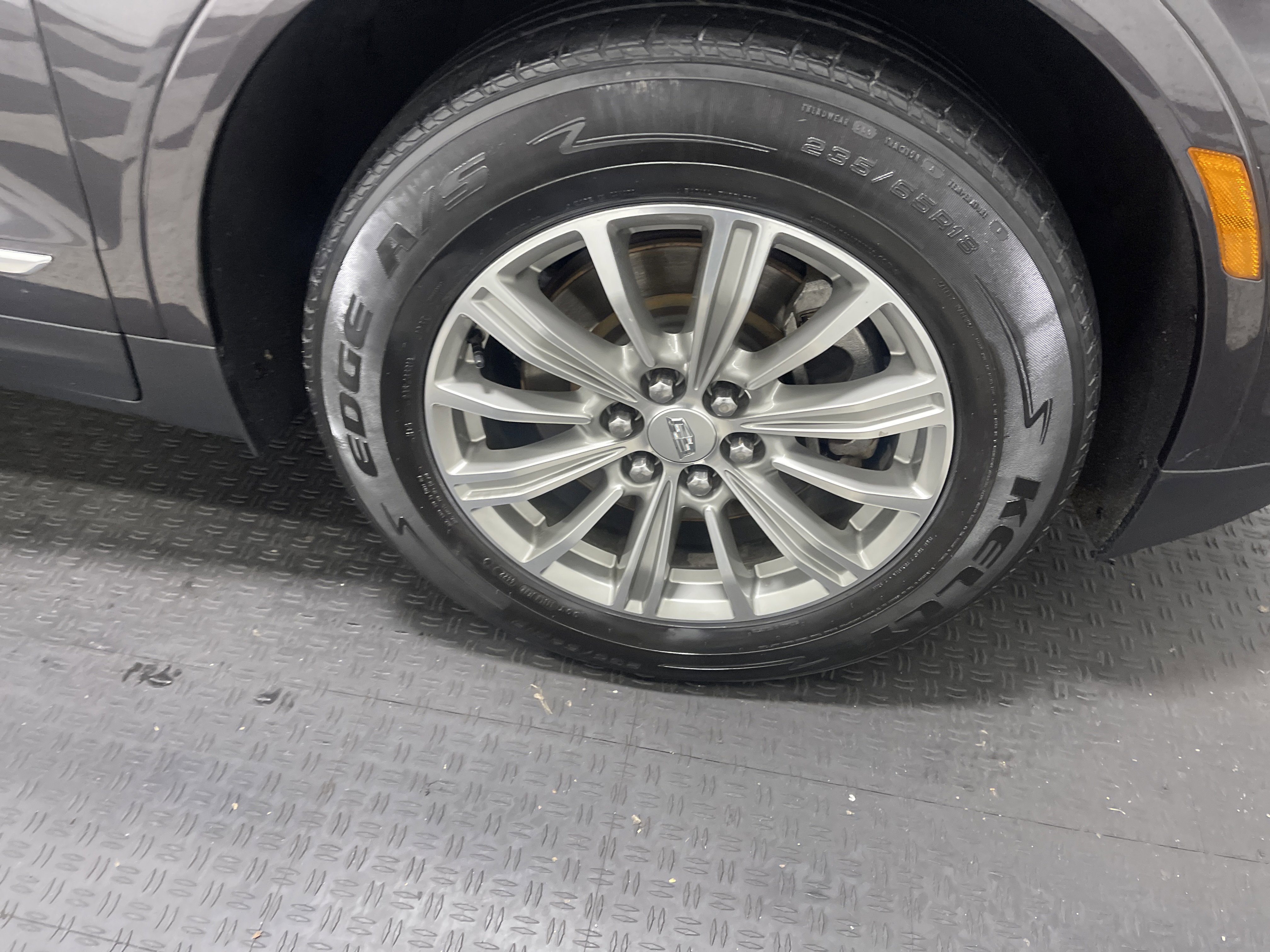 Used 2017 Cadillac XT5 Luxury w/ Driver Awareness Package image 29