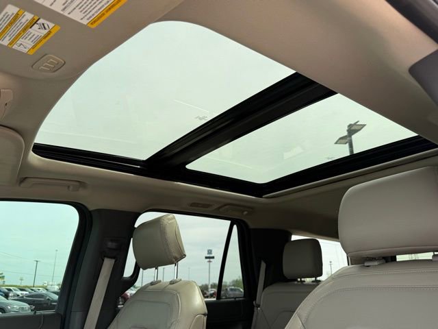 Used 2020 Ford Expedition Limited w/ Equipment Group 301A image 20