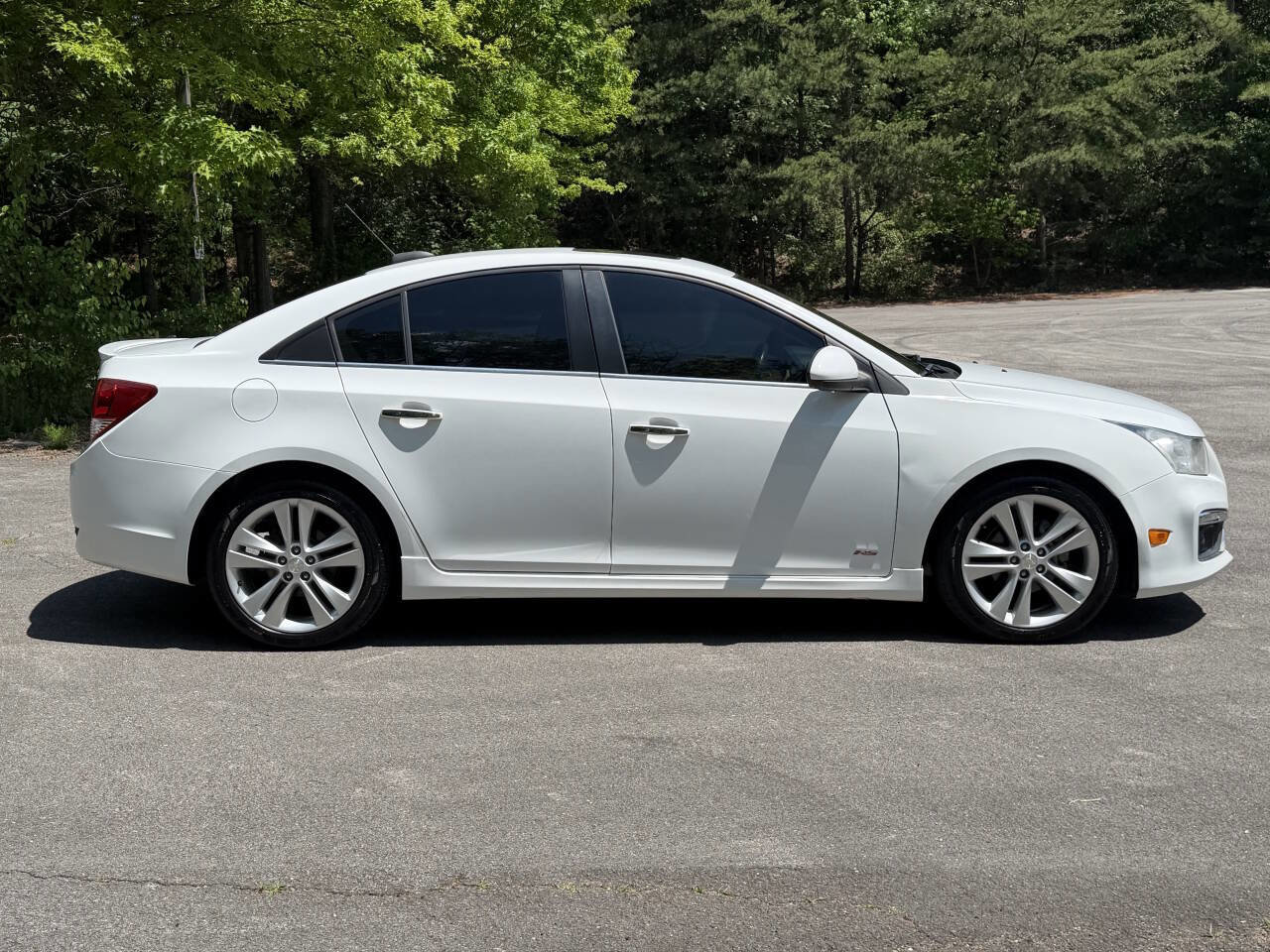 Used 2015 Chevrolet Cruze LTZ w/ Sun, Sound and Sport Package FWD image 6