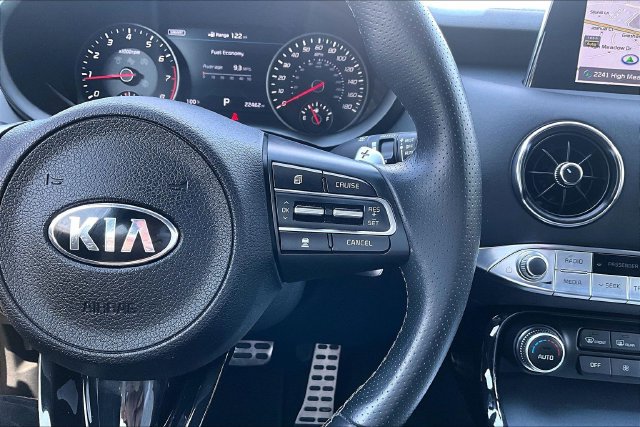 Used 2018 Kia Stinger GT2 RWD image 12