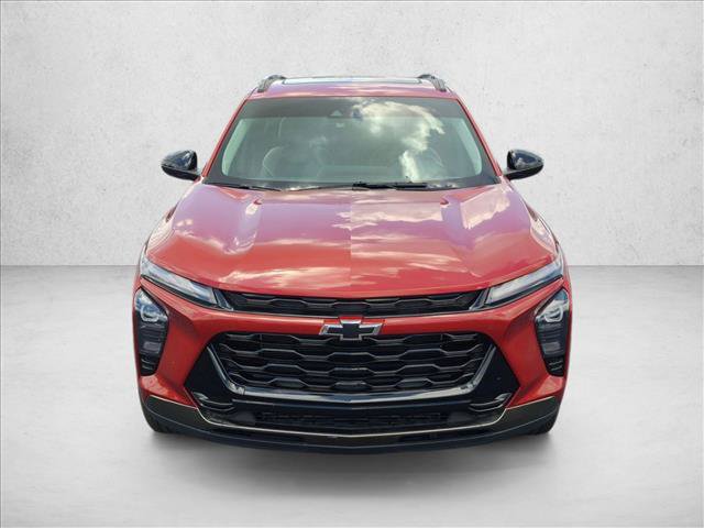 Used 2024 Chevrolet Trax ACTIV w/ Sunroof Package FWD image 2