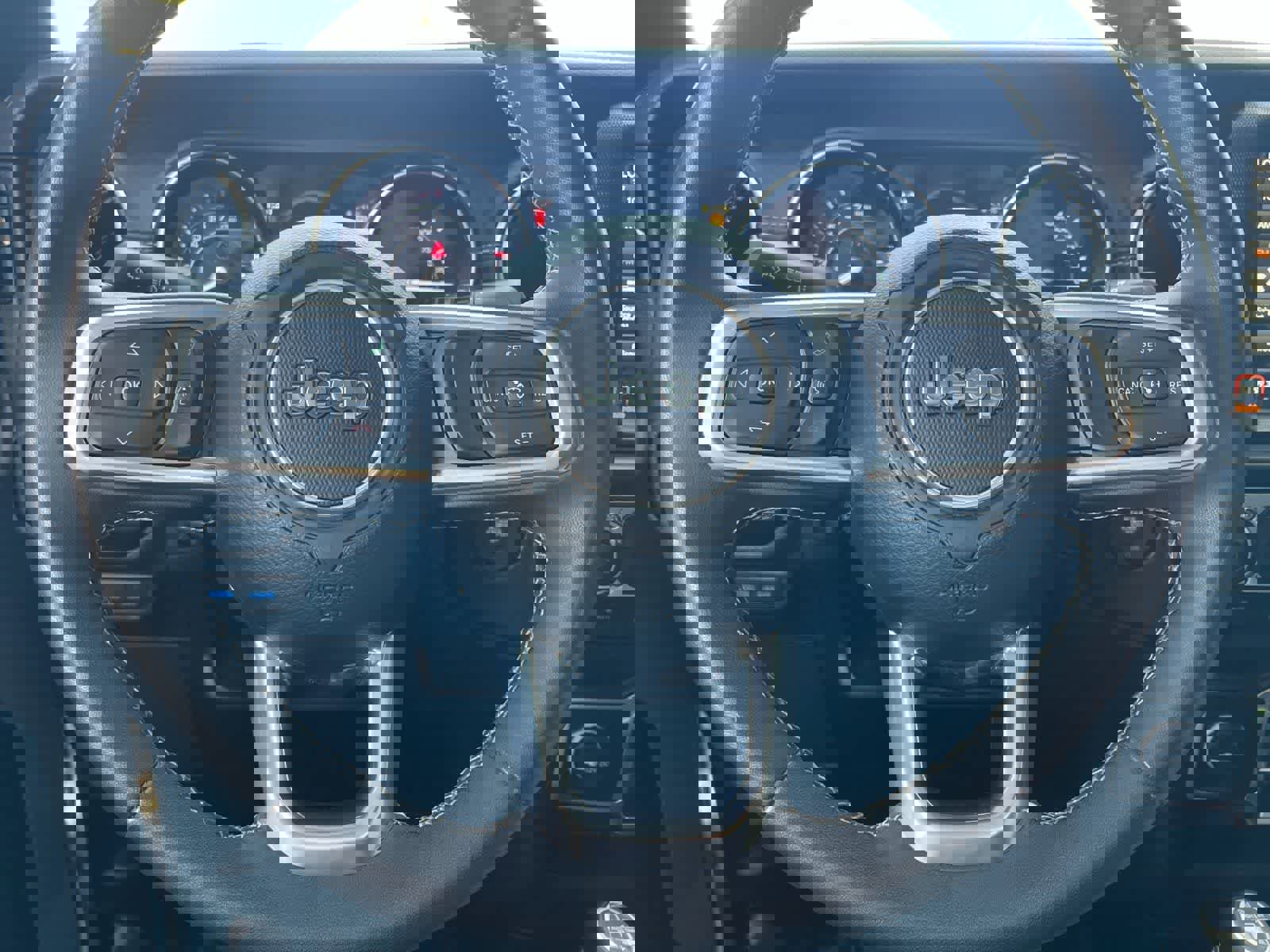 Used 2023 Jeep Wrangler Sahara image 25