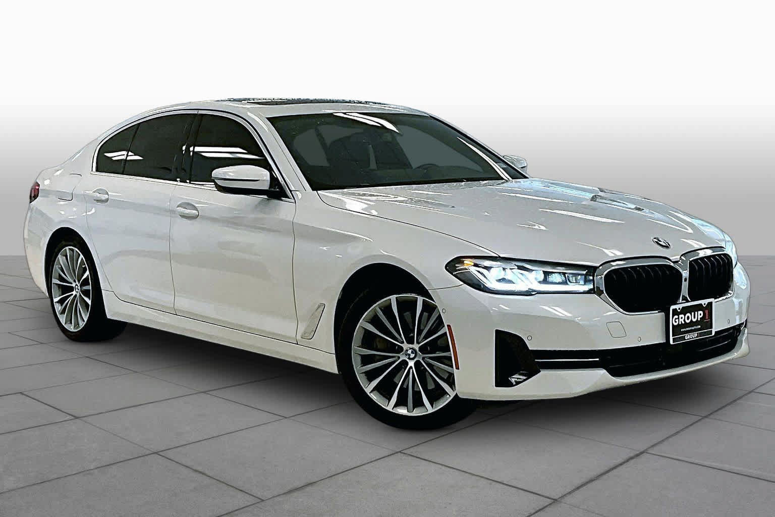 Used 2021 BMW 540i RWD image 2