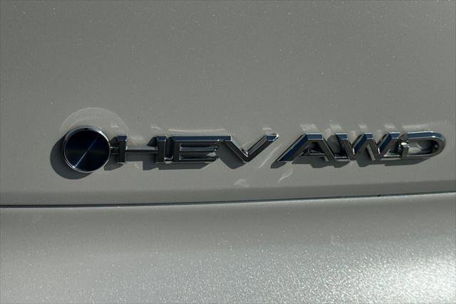 Certified 2025 Toyota Crown Signia image 32