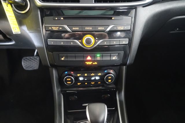 Used 2019 INFINITI QX30 AWD image 14