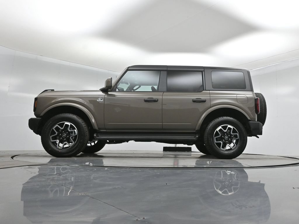 New 2026 Ford Bronco Outer Banks AWD/4WD image 7