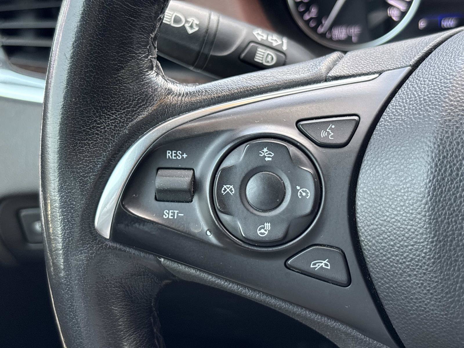 Used 2021 Buick Enclave Avenir w/ Avenir Technology Package AWD/4WD image 19
