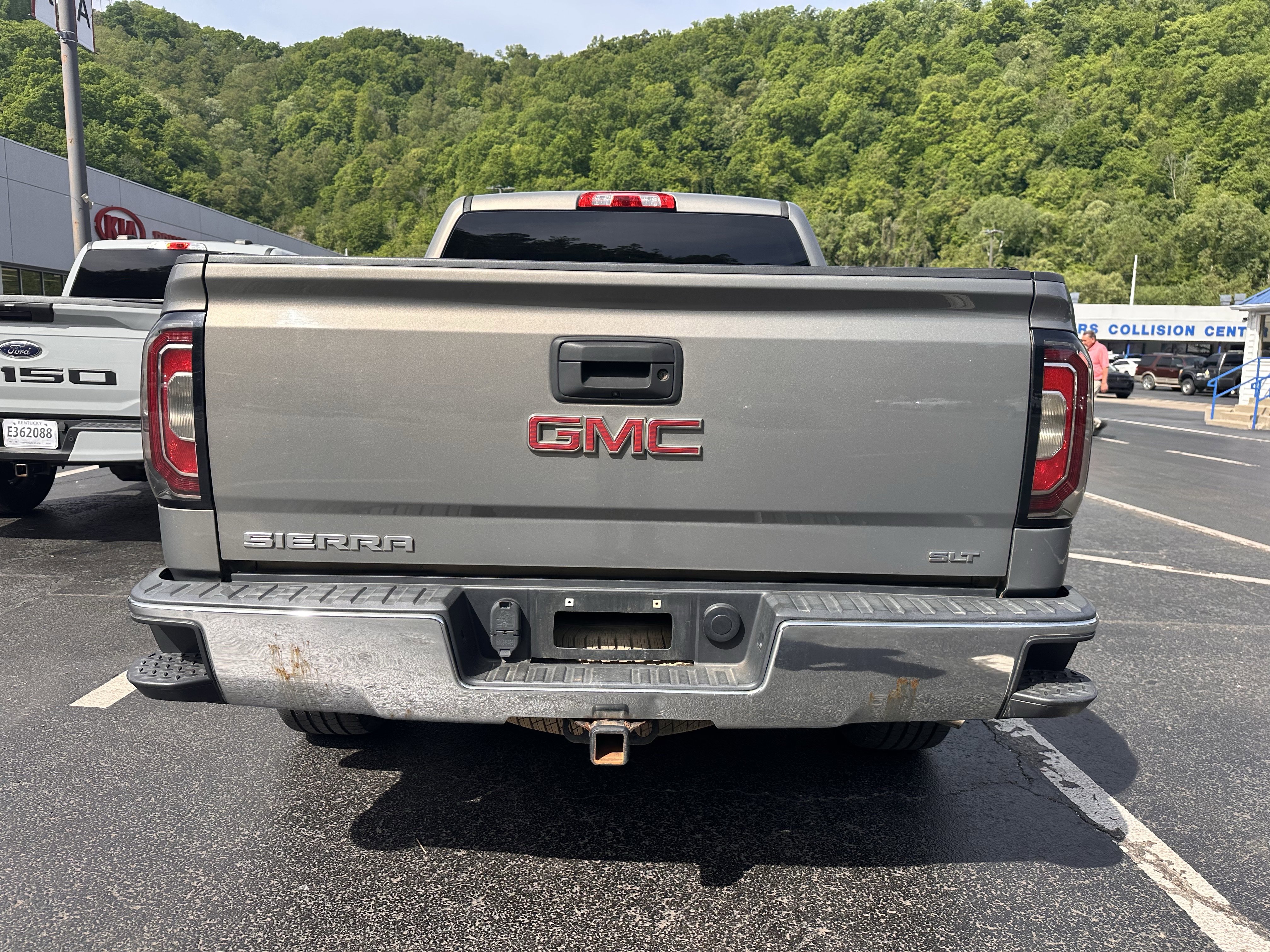 Used 2017 GMC Sierra 1500 SLT w/ SLT Premium Package AWD/4WD image 5
