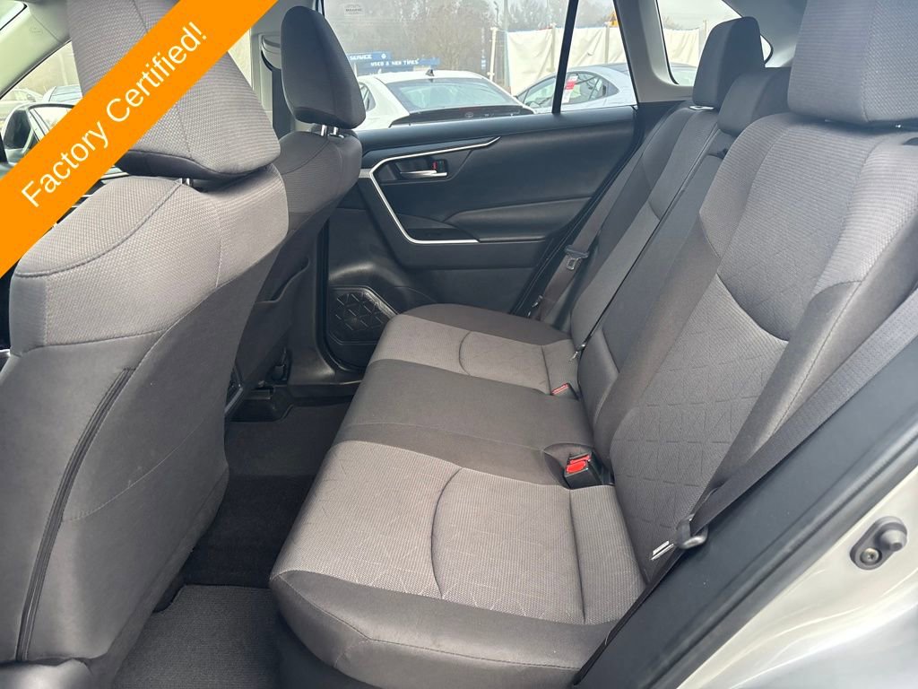 Used 2025 Toyota RAV4 XLE image 23