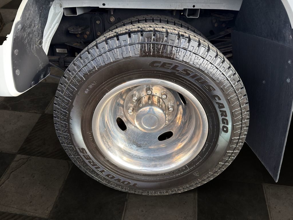 Used 2022 Ford F350 XL w/ STX Appearance Package RWD image 10