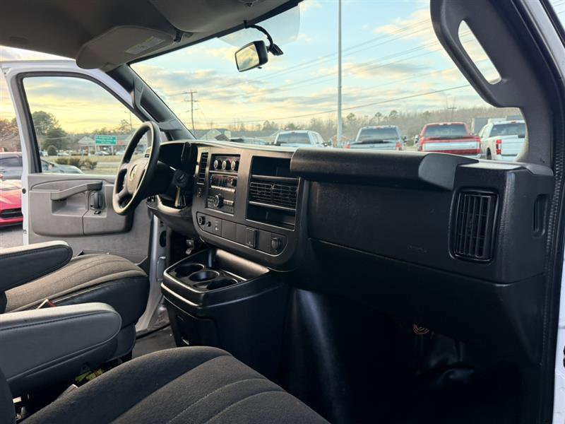 Used 2019 GMC Savana 2500 2500 w/ Driver Convenience Package image 12