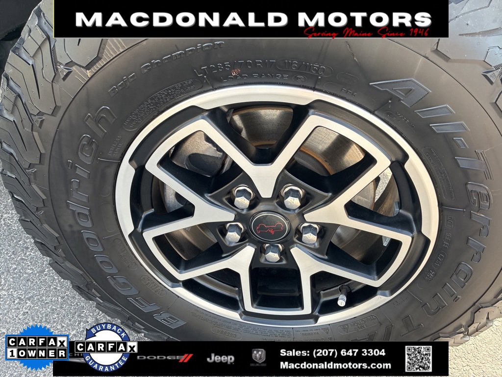 Used 2024 Jeep Wrangler Rubicon w/ Technology Group image 5