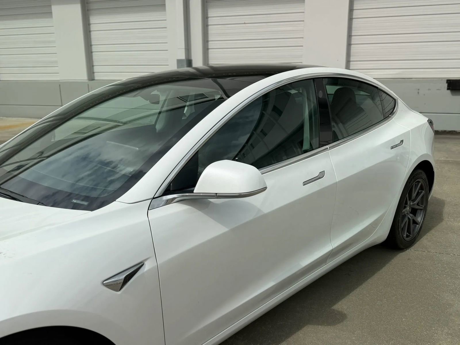 Used 2020 Tesla Model 3 Standard Range RWD image 15