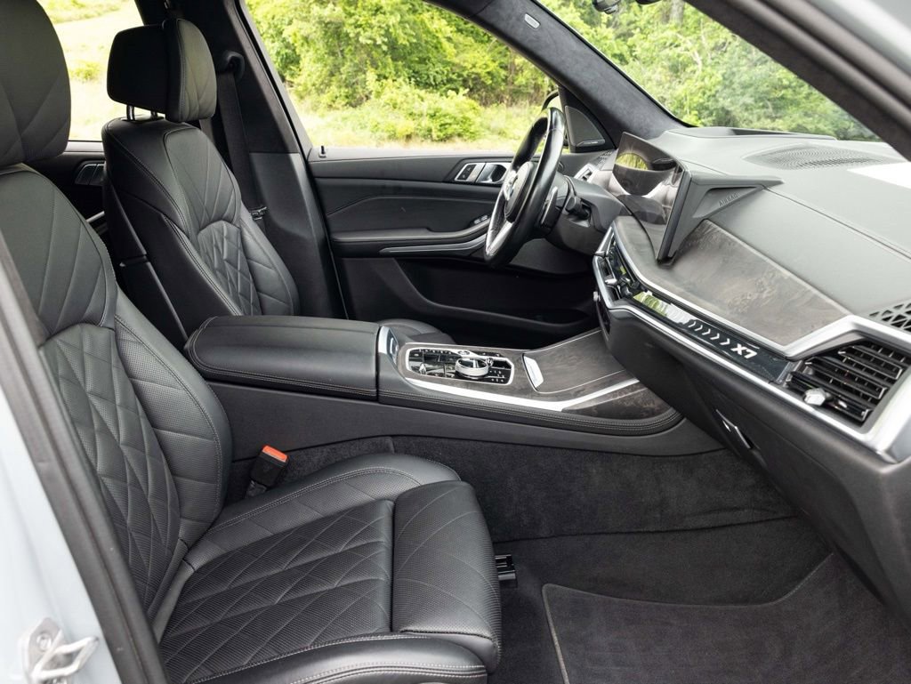 Used 2023 BMW X7 xDrive40i w/ M Sport Package AWD/4WD image 67
