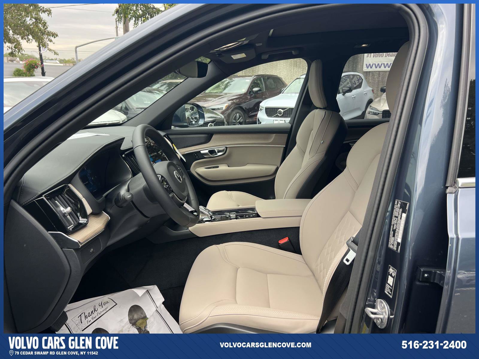 Used 2026 Volvo XC90 B6 Plus w/ Protection Package Premier AWD/4WD image 11