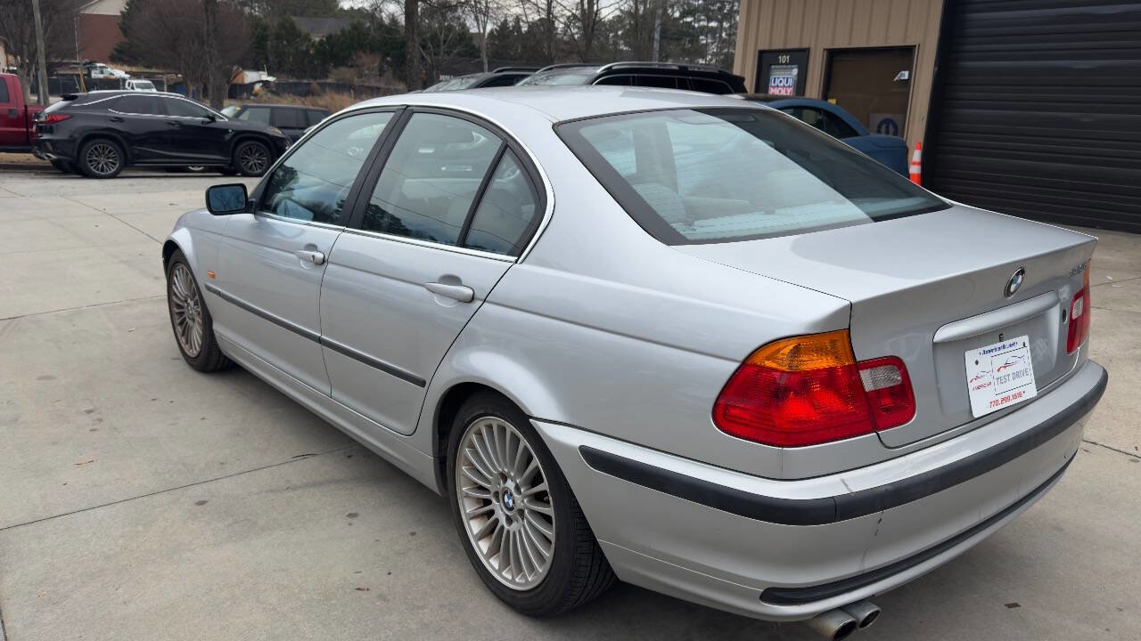 Used 2001 BMW 330i Sedan image 15