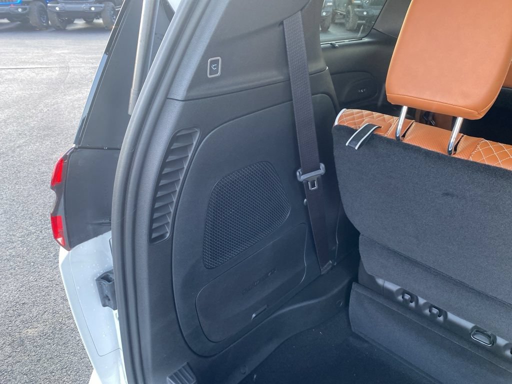 New 2026 Chrysler Pacifica Pinnacle AWD/4WD image 14