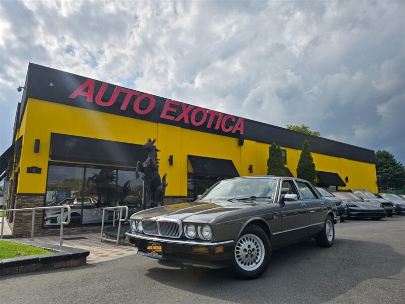 Used 1989 Jaguar XJ6 RWD video 1