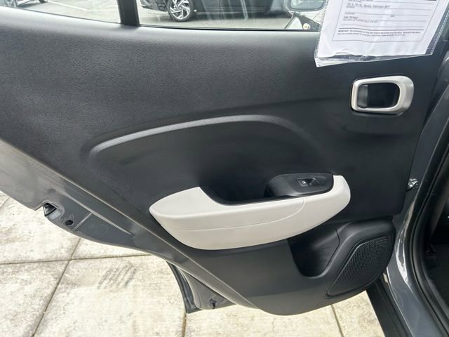 Certified 2025 Hyundai Venue SEL image 10