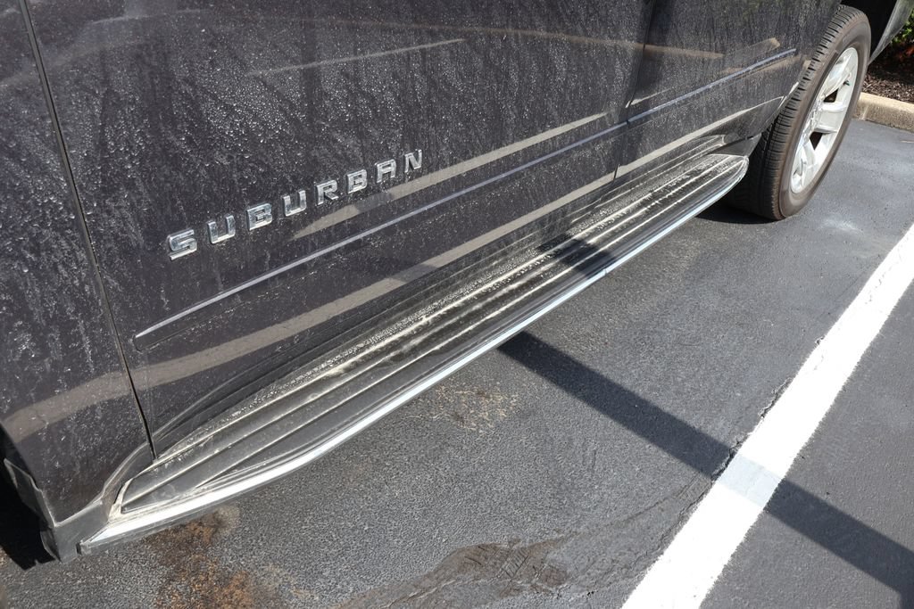 Used 2017 Chevrolet Suburban Premier AWD/4WD image 10