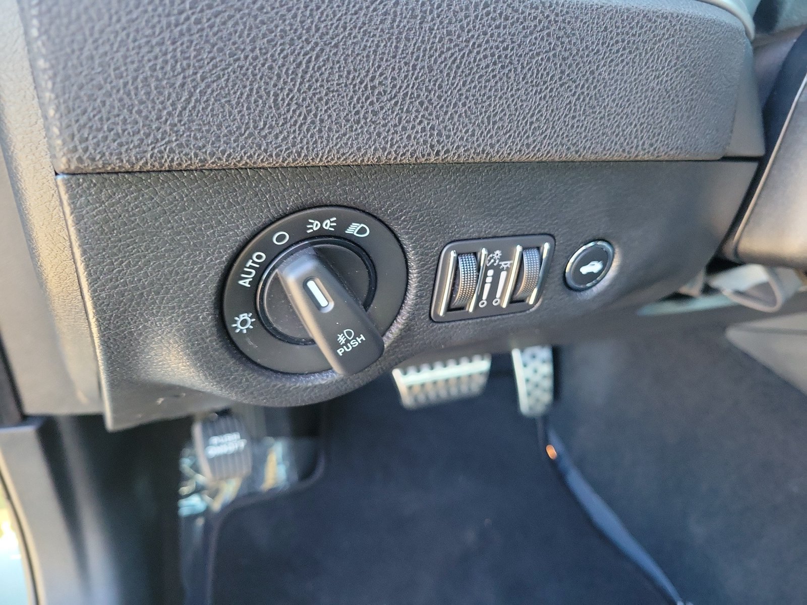 Used 2022 Dodge Charger Scat Pack RWD image 20