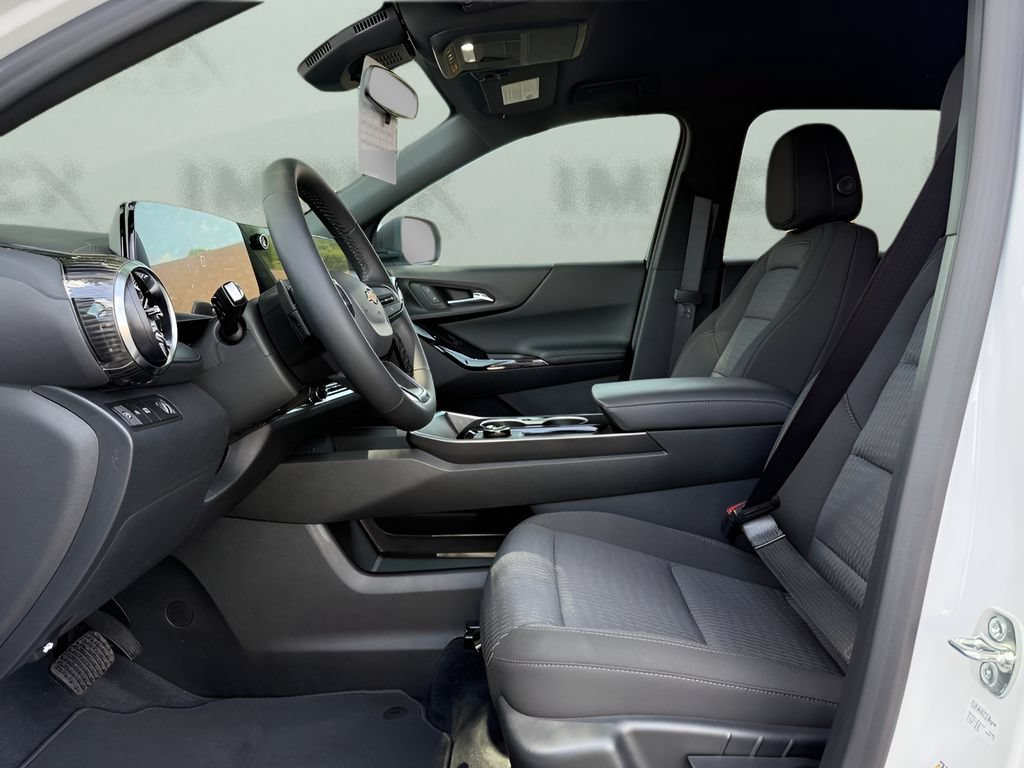 New 2027 Chevrolet Equinox LT FWD image 11