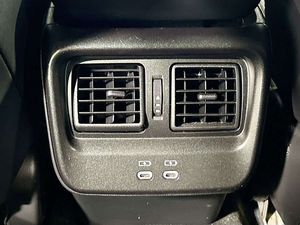 Used 2023 Toyota Crown XLE image 22