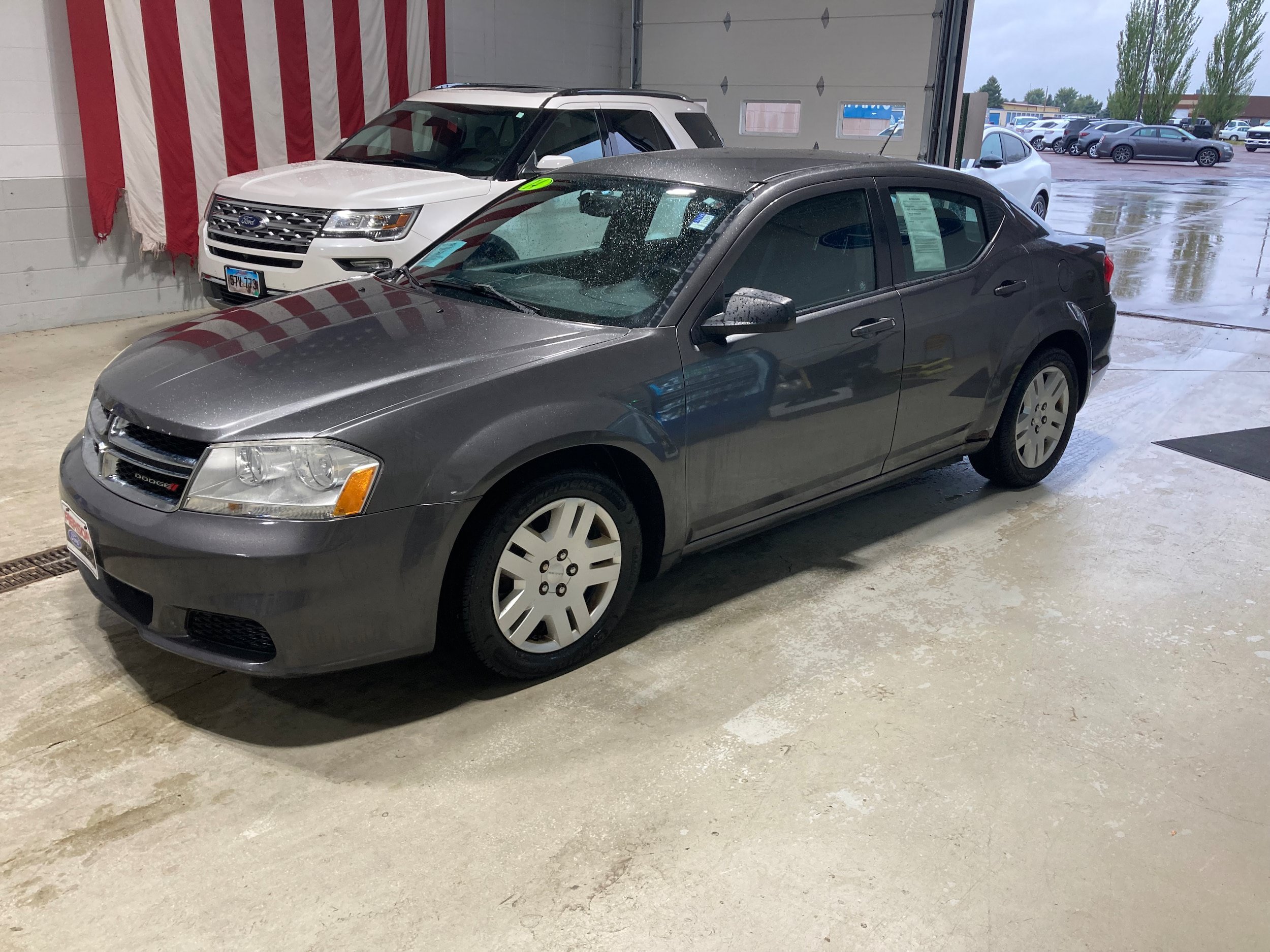 Used 2014 Dodge Avenger SE