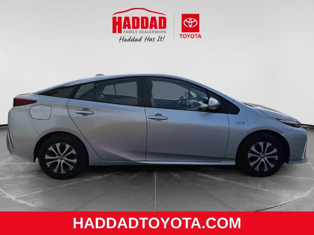 Used 2022 Toyota Prius Prime LE FWD image 7