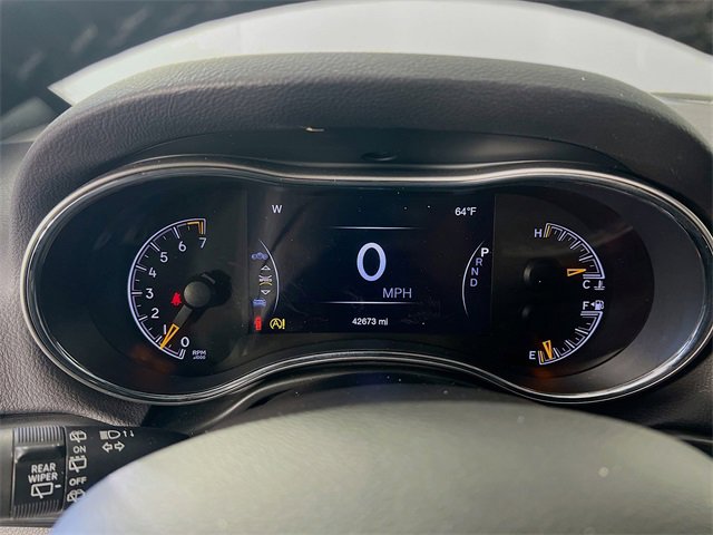 Used 2021 Jeep Grand Cherokee Laredo X image 14