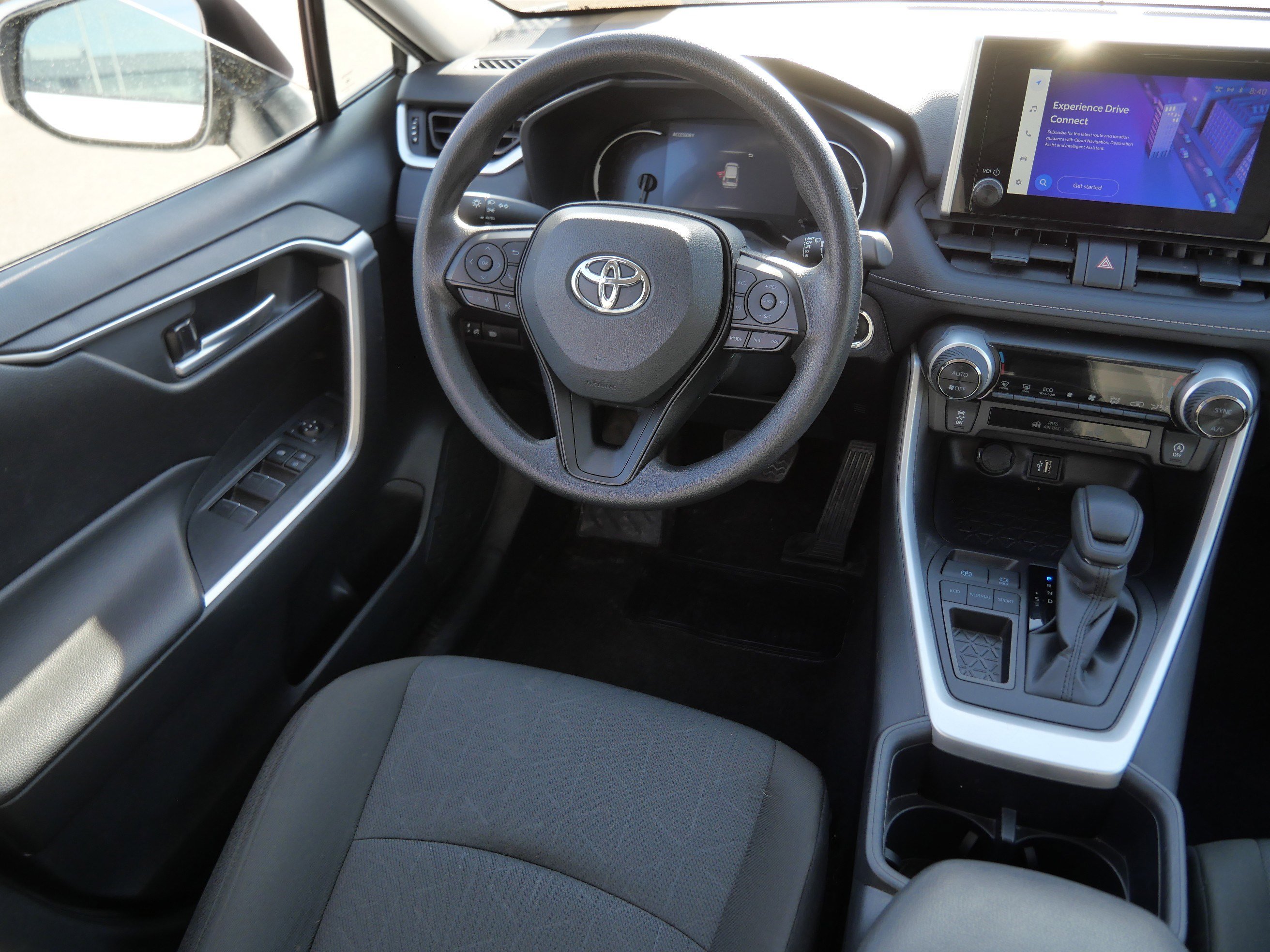 Certified 2025 Toyota RAV4 XLE FWD image 10