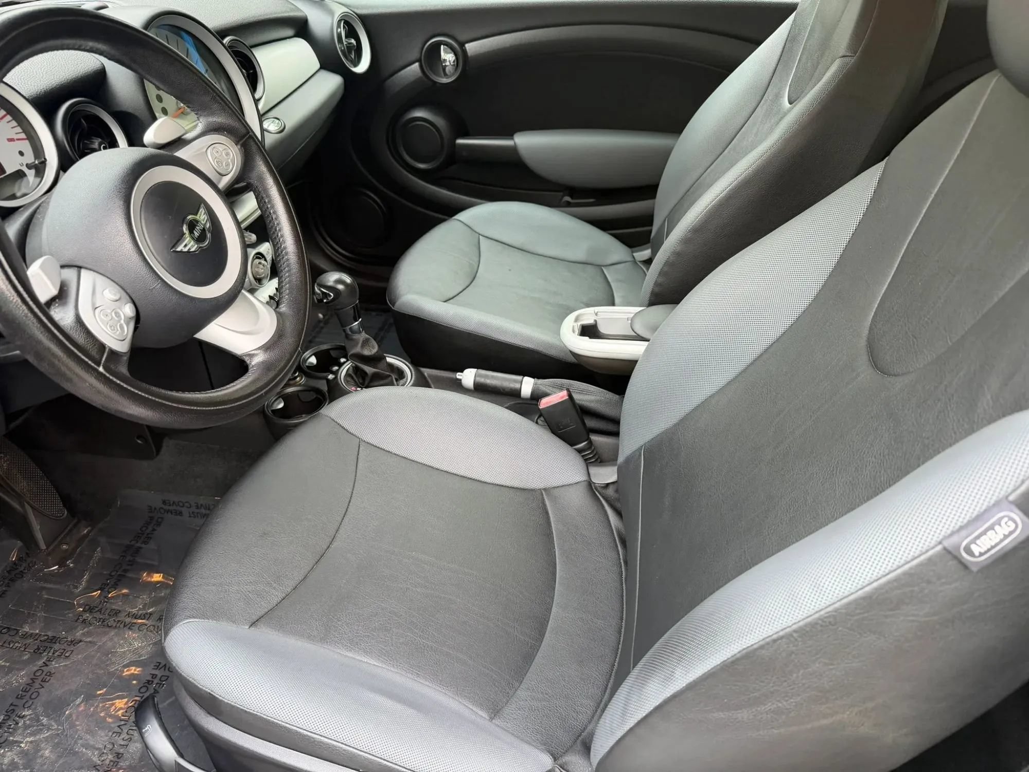 Used 2009 MINI Cooper Clubman Hardtop FWD image 8
