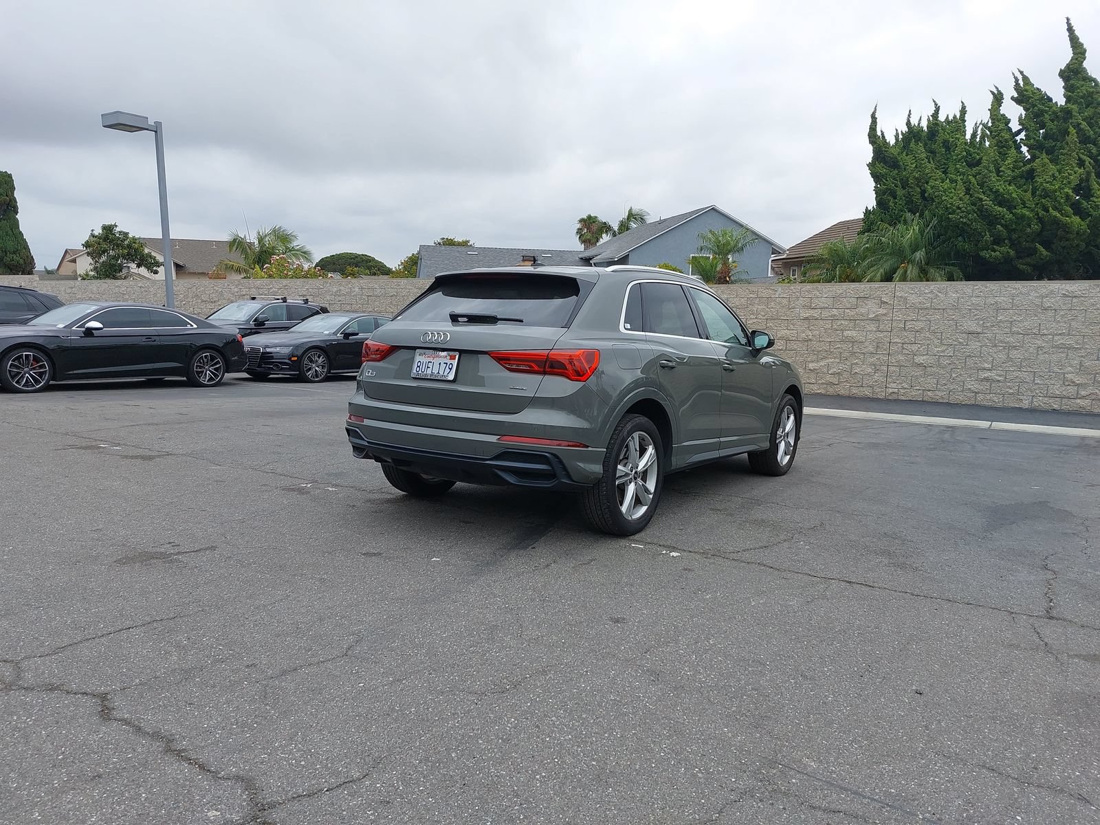 Used 2021 Audi Q3 2.0T Premium w/ Convenience Package AWD/4WD image 3