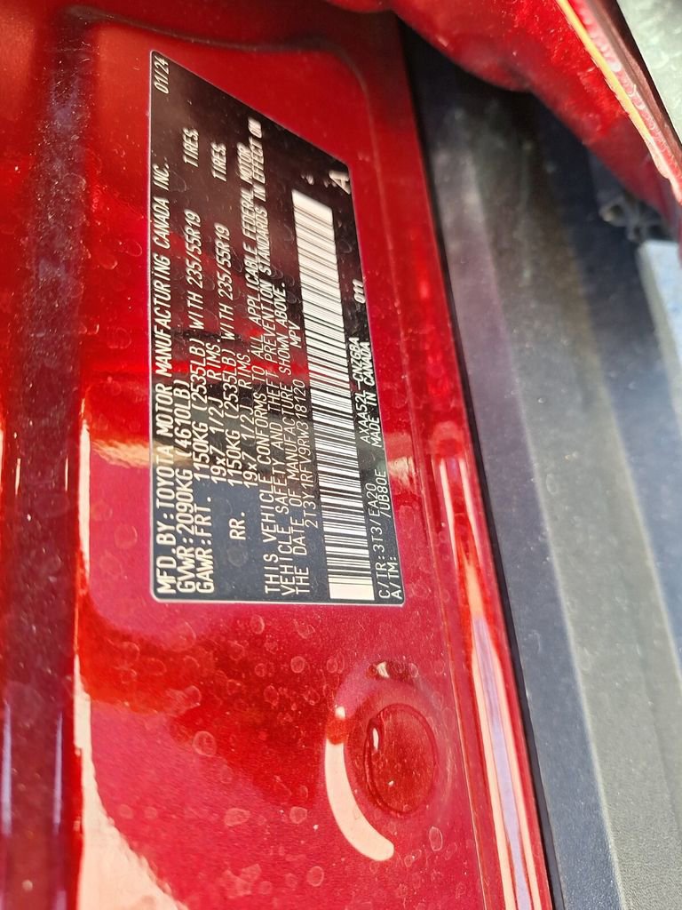 Used 2024 Toyota RAV4 Limited image 31